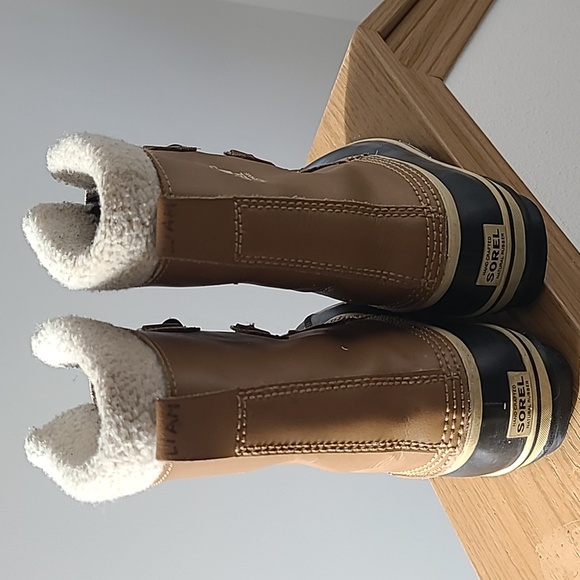 Sorel Waterproof Boots - Picture 5 of 8